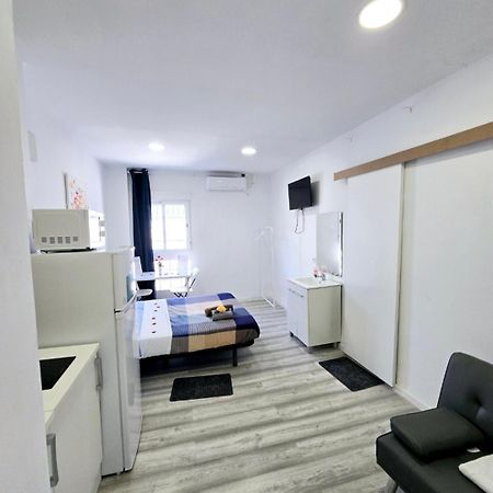 Apartamento Metro Manises Y Aeropuerto Kültér fotó
