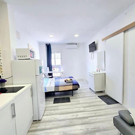 Apartamento Metro Manises Y Aeropuerto Kültér fotó